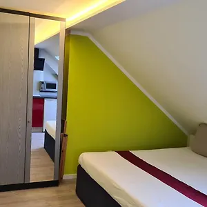 Apartment Helles In Berlin-mariendorf, Berlin